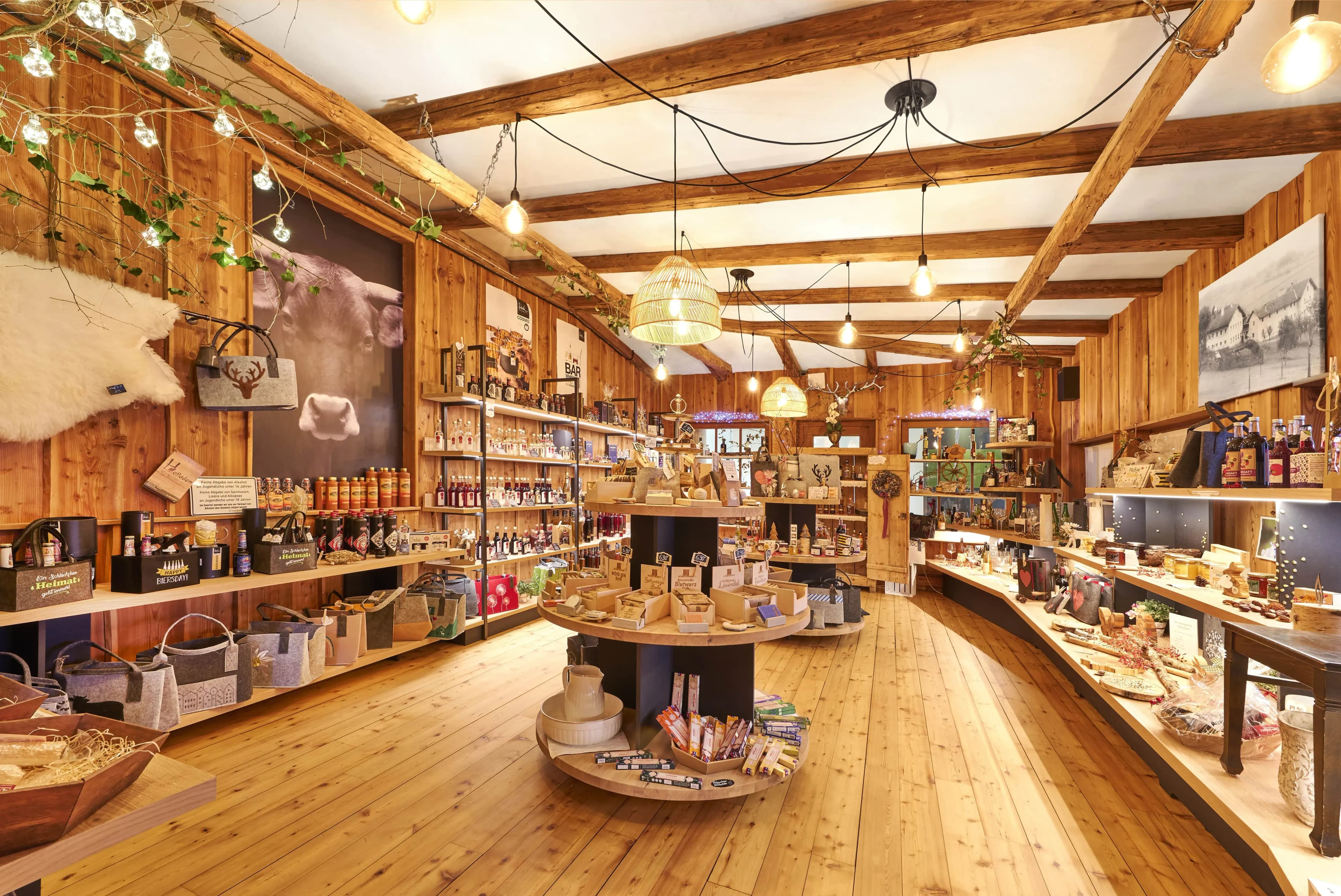 Regionale Mitbringsel aus dem Hofladen des Familienhotels Schreinerhof im Bayerischen Wald