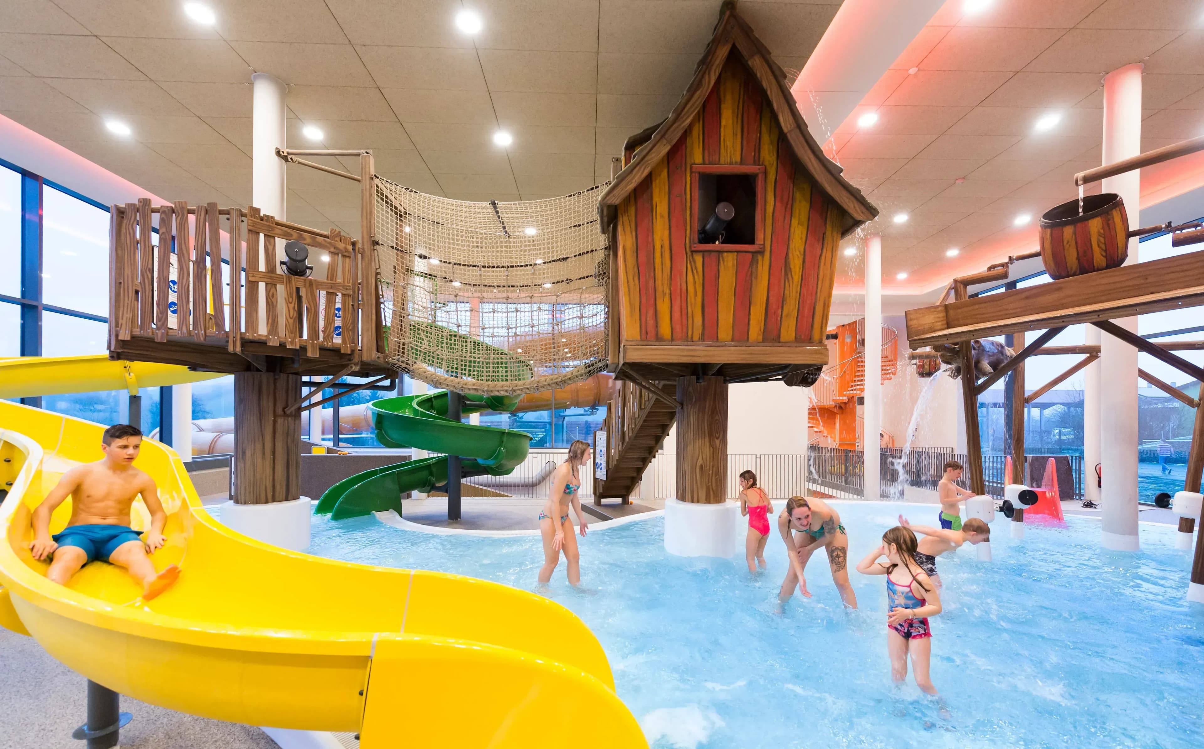 Familienhotel mit Erlebnisbad und Rutschenparadies im Bayerischen Wald