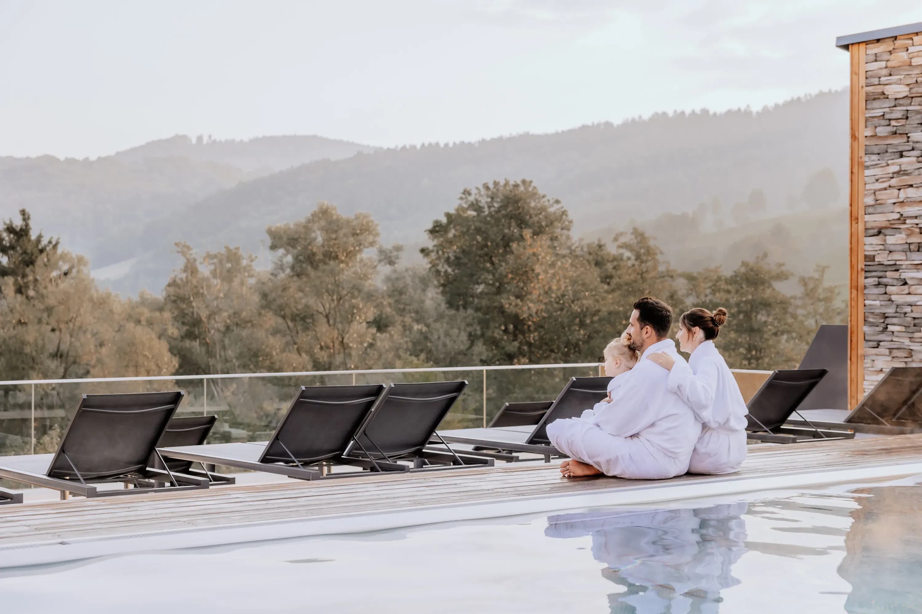 Jetzt entdecken: Familienhotel mit Sky Pool und Bergblick